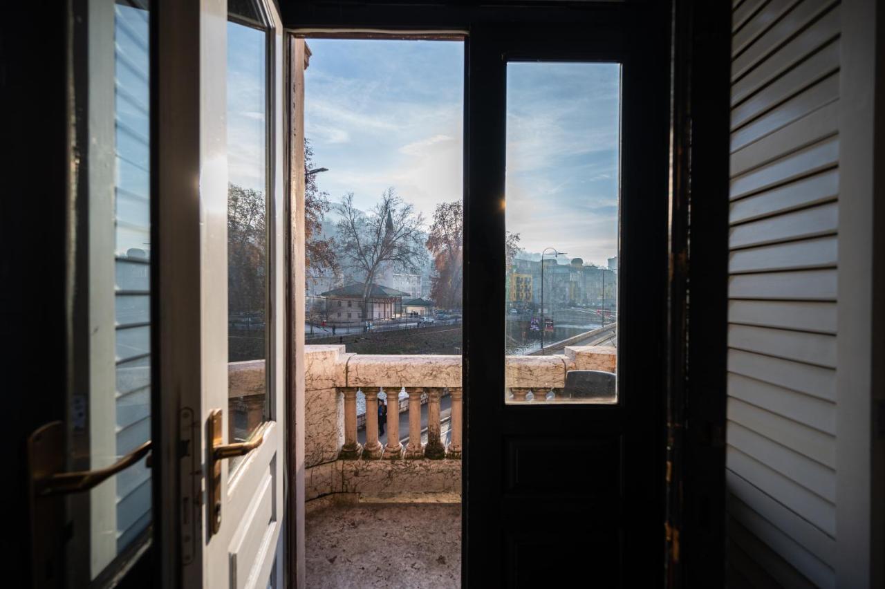 Old Town Rooms With Timeless View ซาราเยโว ภายนอก รูปภาพ